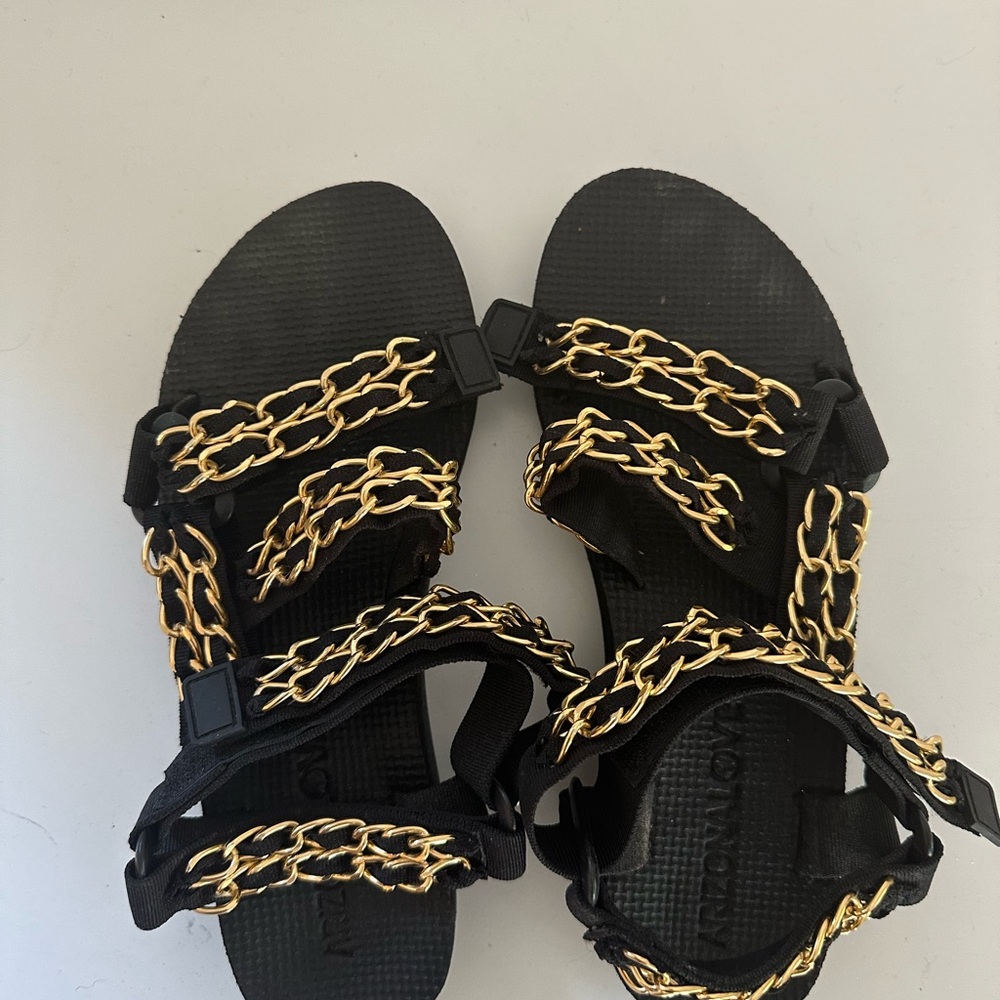 Arizona Love chain link accents sling back sandal